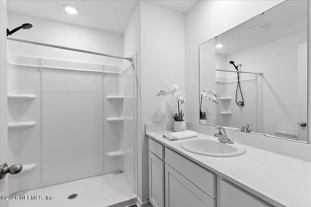 662 CELTIC Drive, Jacksonville, FL 32218