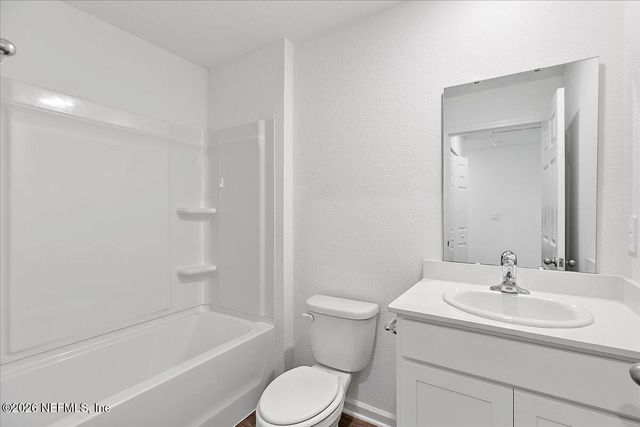 662 CELTIC Drive, Jacksonville, FL 32218