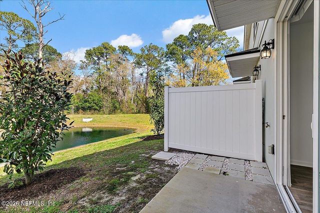 662 CELTIC Drive, Jacksonville, FL 32218