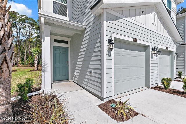 662 CELTIC Drive, Jacksonville, FL 32218