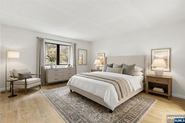 1150 River Road 4H, Edgewater, NJ 07020