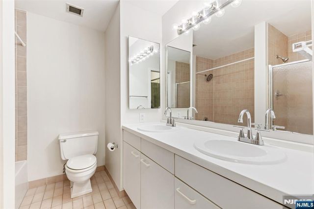 1150 River Road 4H, Edgewater, NJ 07020