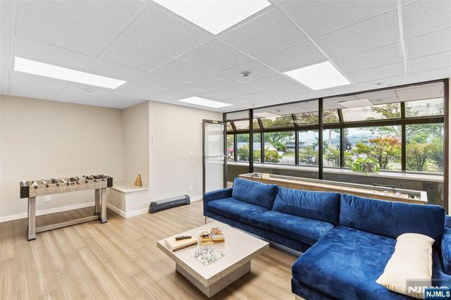 1150 River Road 4H, Edgewater, NJ 07020