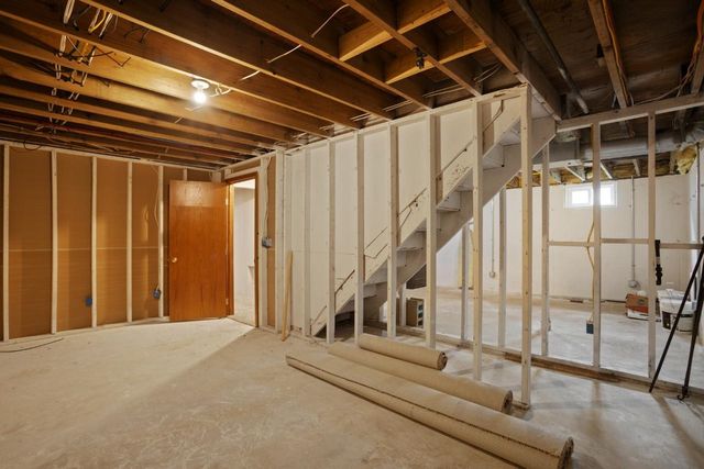 1105 6th Ave NW, Minot, ND 58703