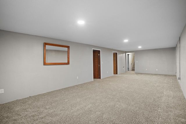 1105 6th Ave NW, Minot, ND 58703