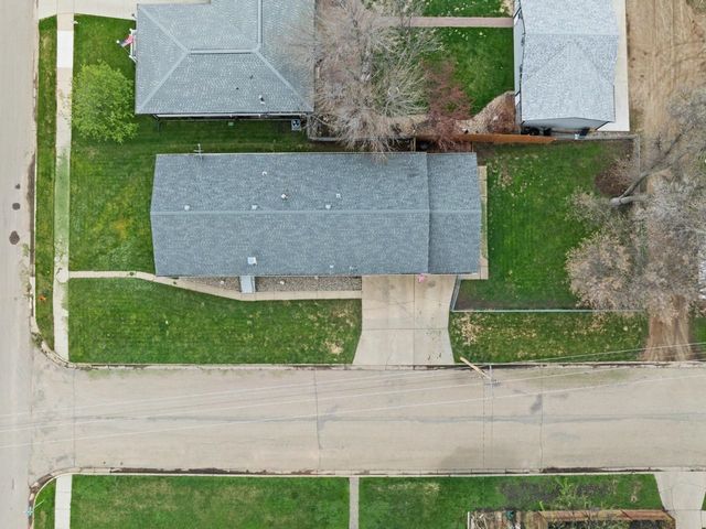 1105 6th Ave NW, Minot, ND 58703