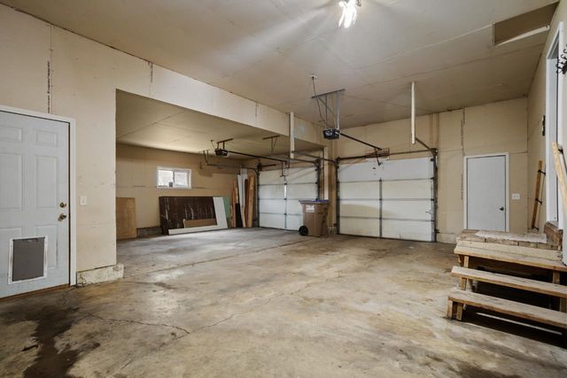 1105 6th Ave NW, Minot, ND 58703