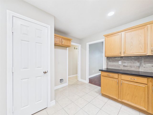 1105 Glencrest Drive, La Porte, TX 77571