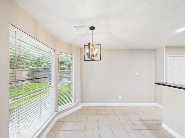 1105 Glencrest Drive, La Porte, TX 77571