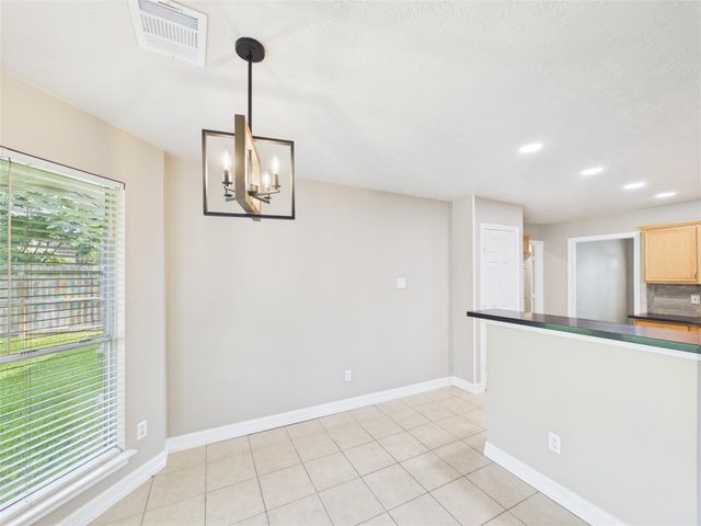 1105 Glencrest Drive, La Porte, TX 77571