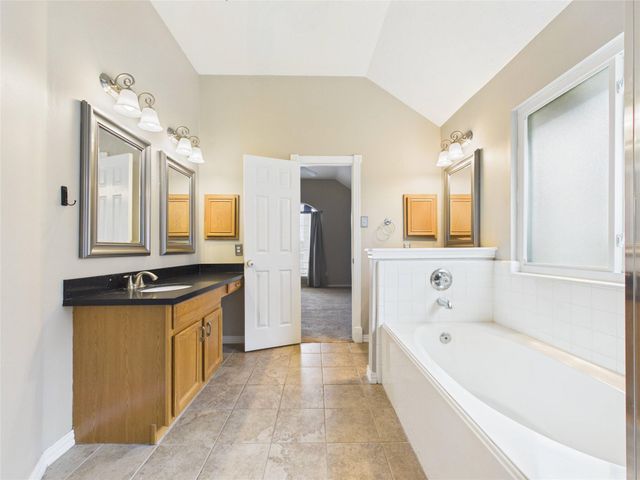 1105 Glencrest Drive, La Porte, TX 77571