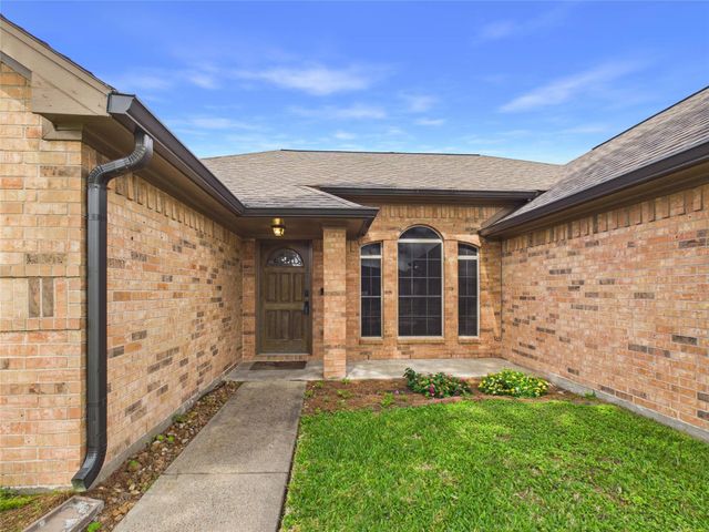 1105 Glencrest Drive, La Porte, TX 77571