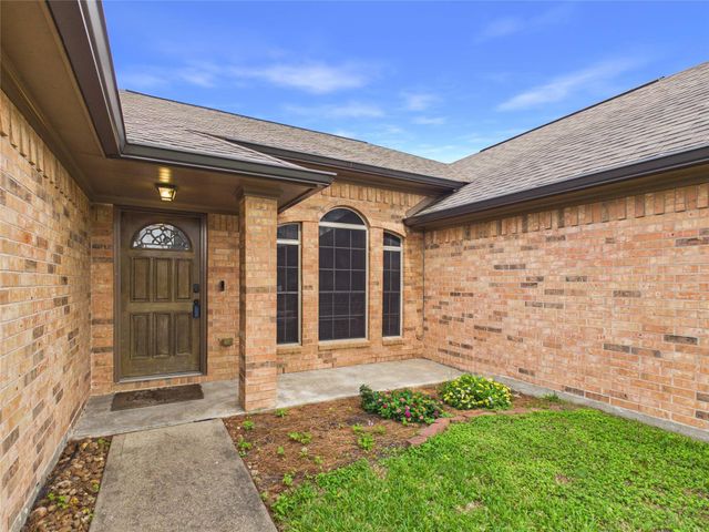 1105 Glencrest Drive, La Porte, TX 77571