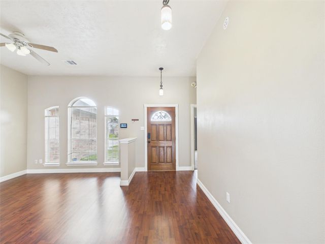 1105 Glencrest Drive, La Porte, TX 77571
