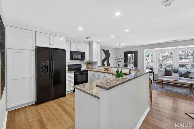 4436 Mcpherson Ave A, St Louis, MO 63108