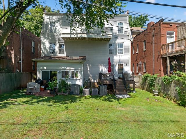 4436 Mcpherson Ave A, St Louis, MO 63108