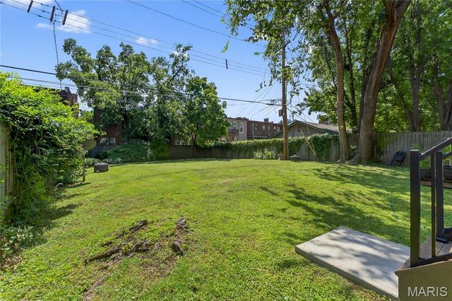 4436 Mcpherson Ave A, St Louis, MO 63108