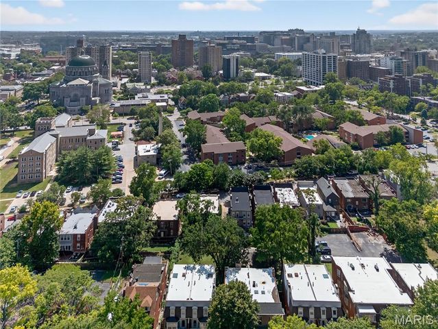 4436 Mcpherson Ave A, St Louis, MO 63108