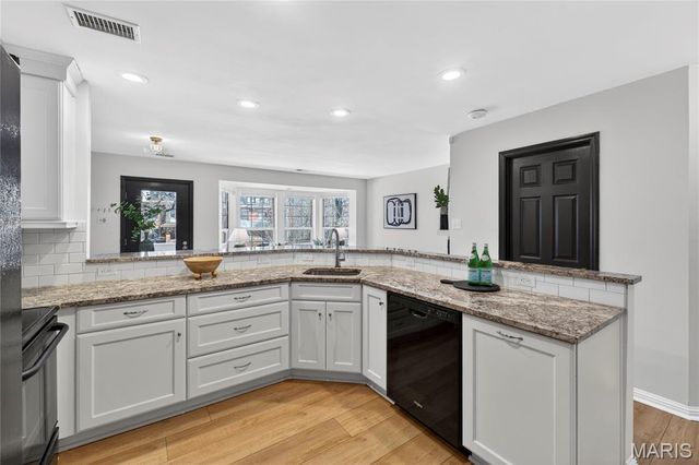 4436 Mcpherson Ave A, St Louis, MO 63108