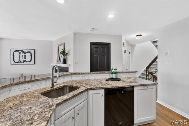 4436 Mcpherson Ave A, St Louis, MO 63108