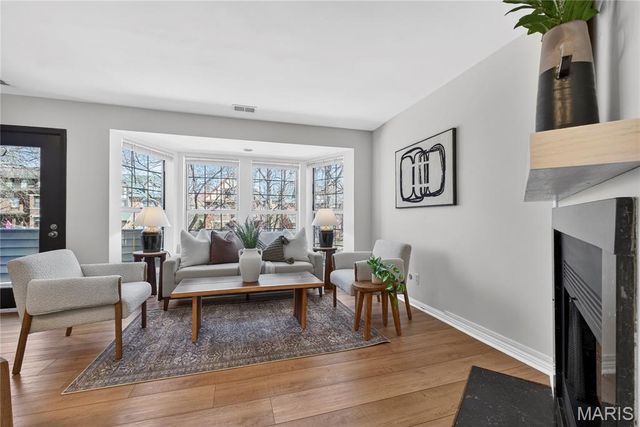 4436 Mcpherson Ave A, St Louis, MO 63108