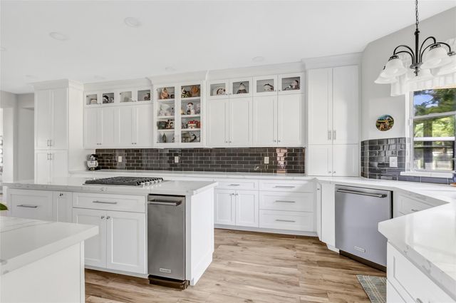 20007 Wig Wam Lane, Crosby, TX 77532