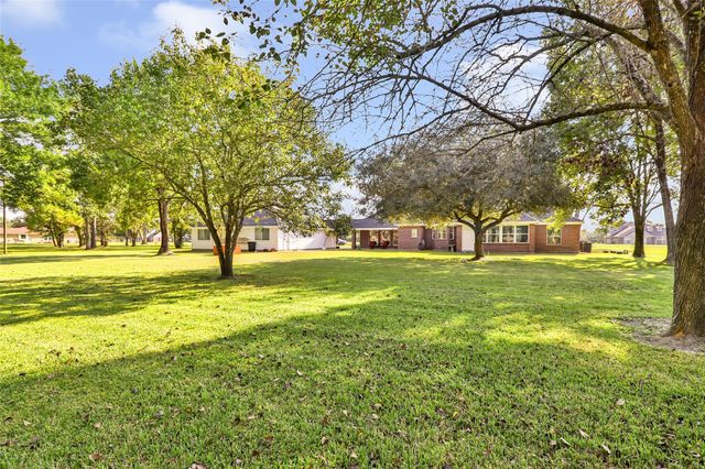 20007 Wig Wam Lane, Crosby, TX 77532