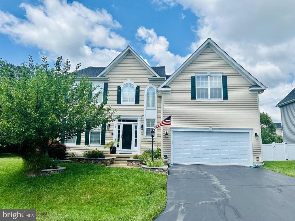 7604 JADE DR, Gainesville, VA 20155