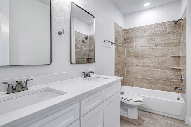 204 High Ridge Court, Godley, TX 76044