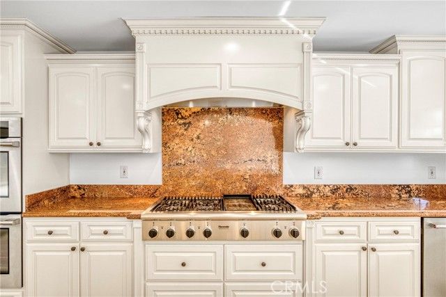 22158 Rayen, West Hills (los Angeles), CA 91304