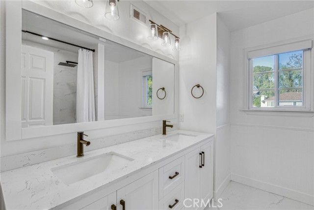 22158 Rayen, West Hills (los Angeles), CA 91304