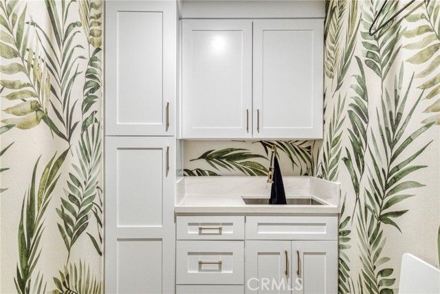 22158 Rayen, West Hills (los Angeles), CA 91304