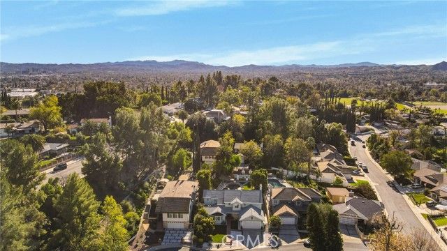 22158 Rayen, West Hills (los Angeles), CA 91304