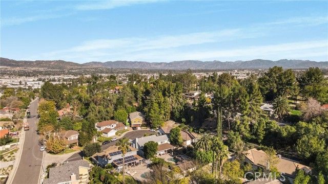 22158 Rayen, West Hills (los Angeles), CA 91304