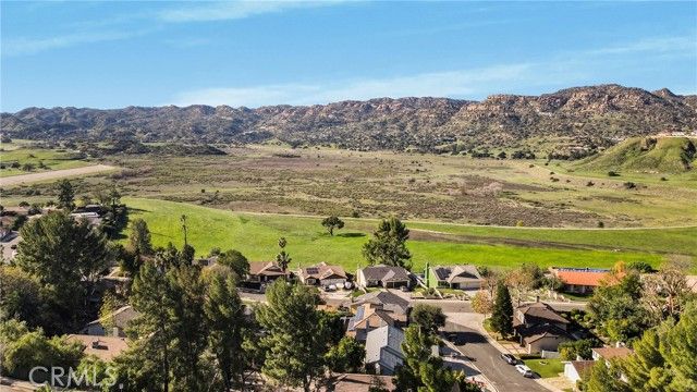 22158 Rayen, West Hills (los Angeles), CA 91304