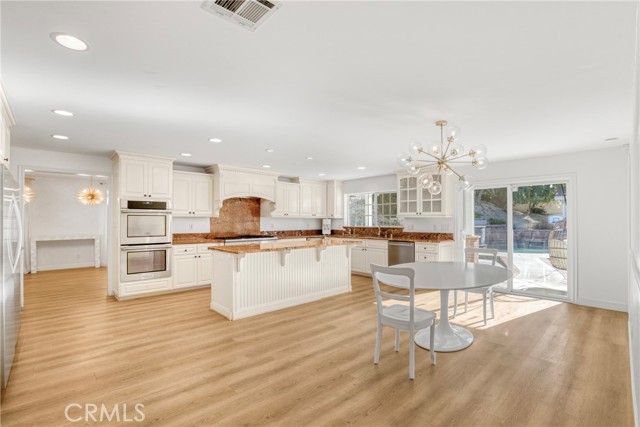 22158 Rayen, West Hills (los Angeles), CA 91304