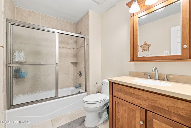 21 Gary Drive, Englishtown, NJ 07726