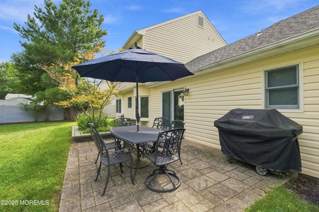 21 Gary Drive, Englishtown, NJ 07726