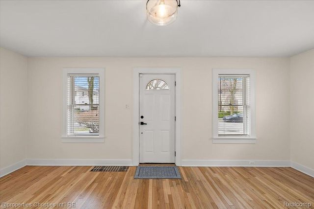 1007 CHESTER Street, Birmingham, MI 48009