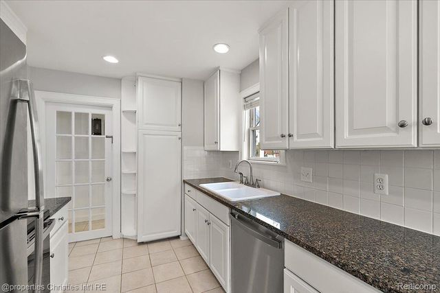 1007 CHESTER Street, Birmingham, MI 48009