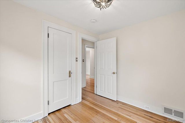 1007 CHESTER Street, Birmingham, MI 48009