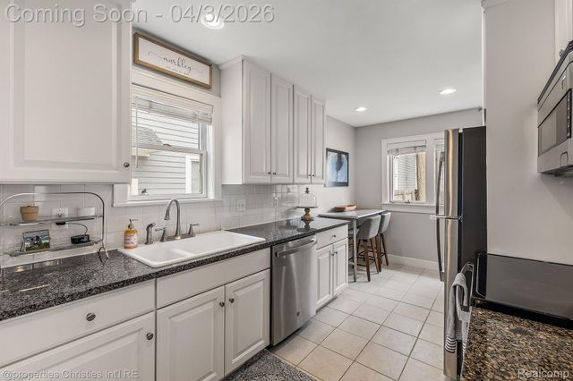 1007 CHESTER Street, Birmingham, MI 48009