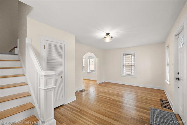 1007 CHESTER Street, Birmingham, MI 48009