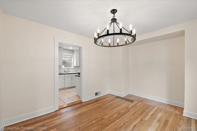 1007 CHESTER Street, Birmingham, MI 48009