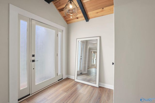 2401 Old Creek Trail SE, Decatur, AL 35603