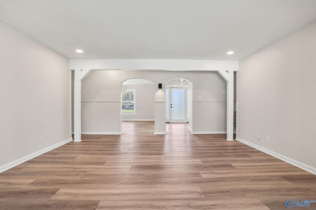 2401 Old Creek Trail SE, Decatur, AL 35603