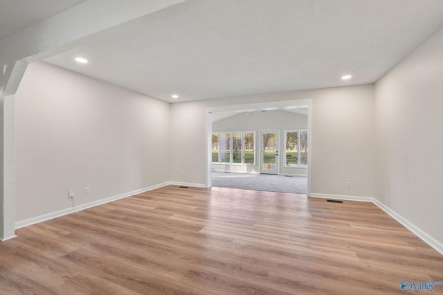 2401 Old Creek Trail SE, Decatur, AL 35603