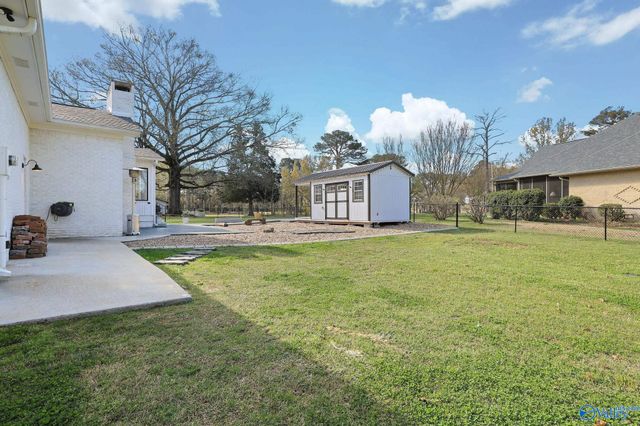 2401 Old Creek Trail SE, Decatur, AL 35603