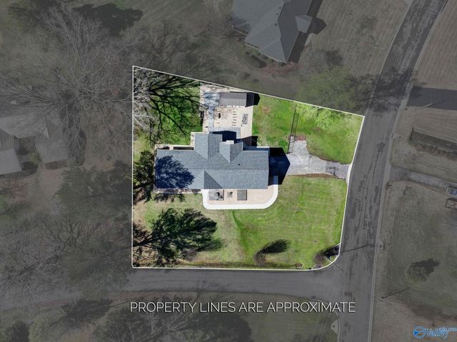 2401 Old Creek Trail SE, Decatur, AL 35603