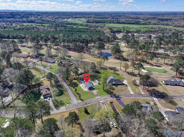 2401 Old Creek Trail SE, Decatur, AL 35603